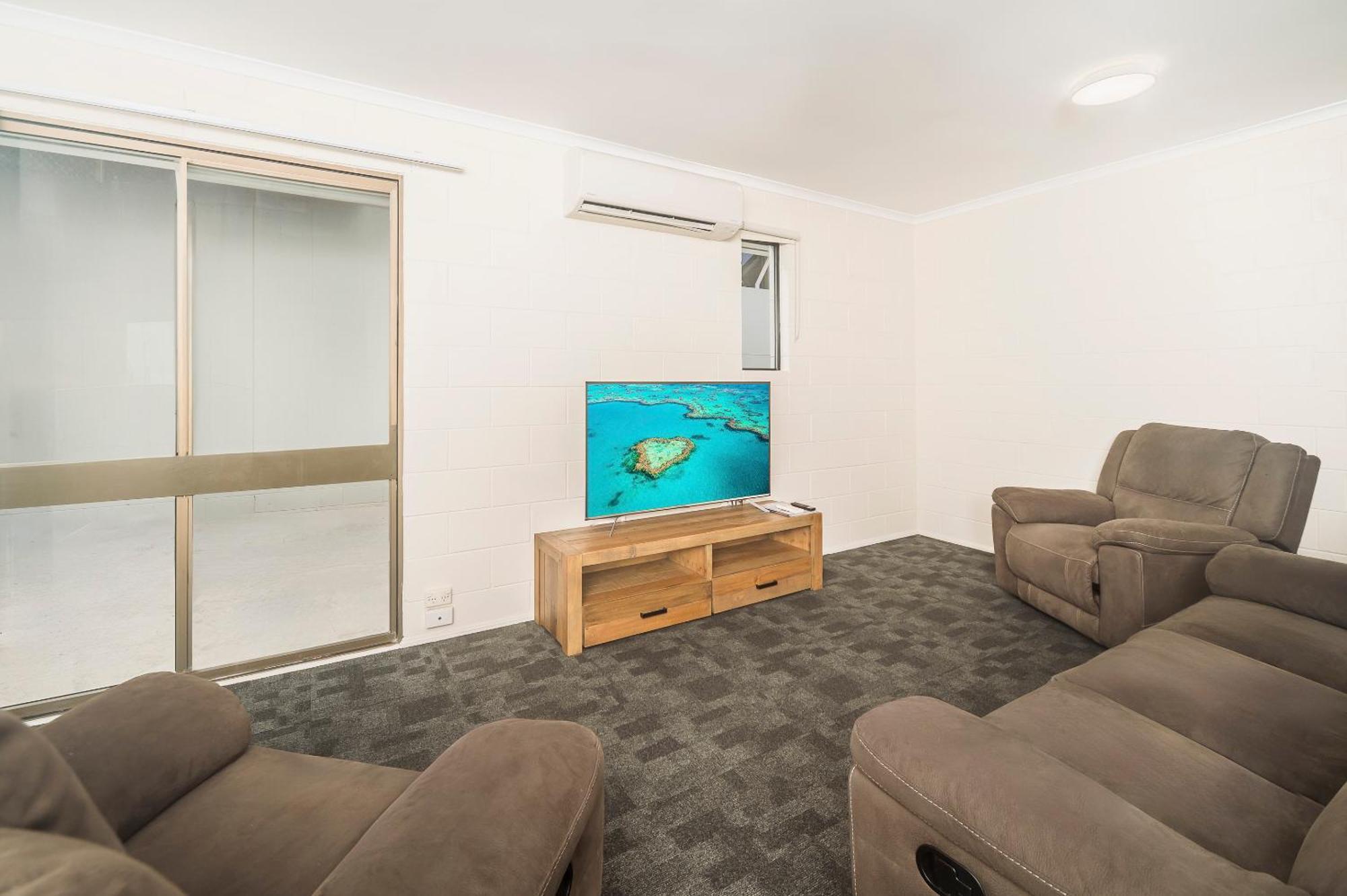 Reef Gateway Hotel Airlie Beach Bagian luar foto