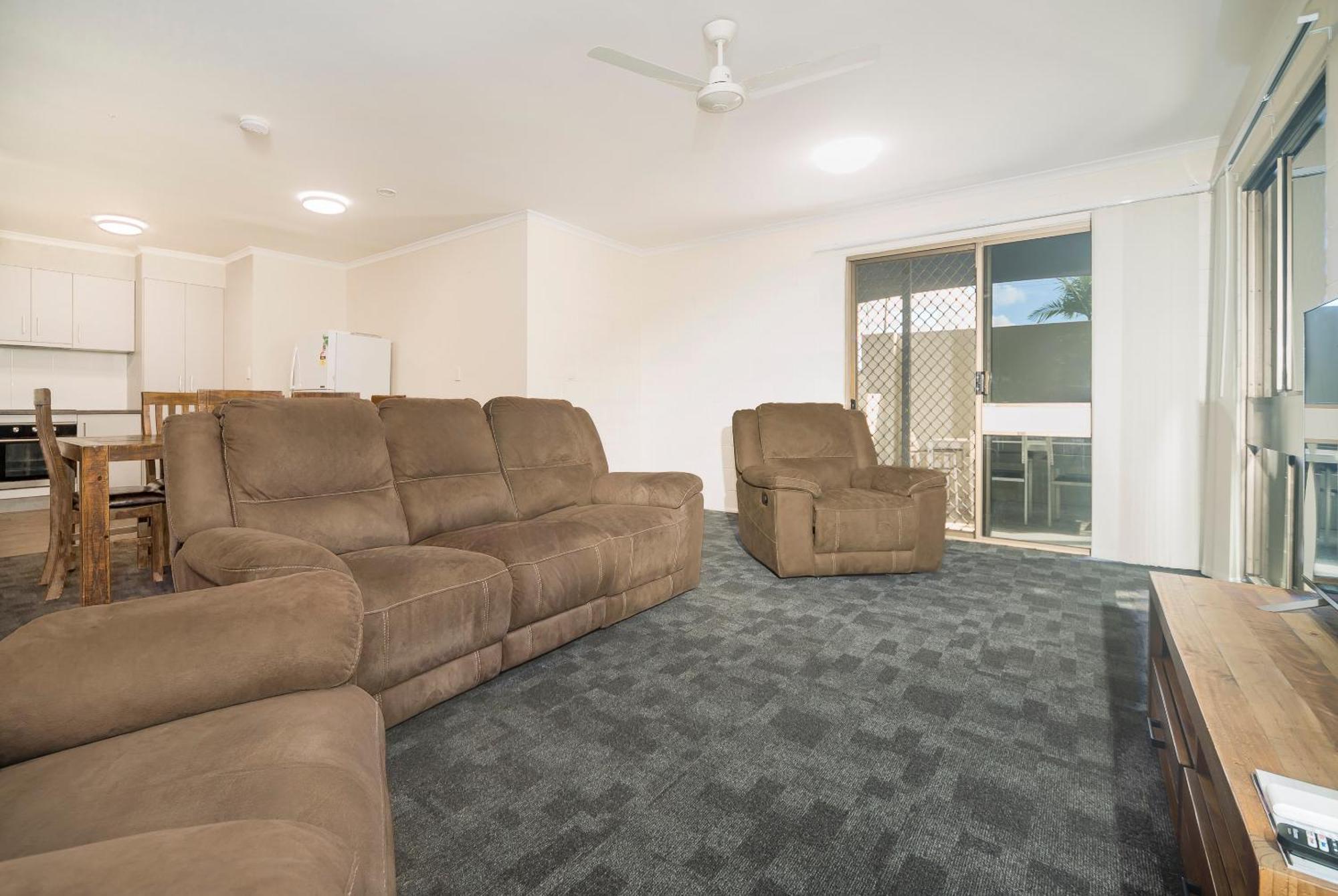 Reef Gateway Hotel Airlie Beach Bagian luar foto