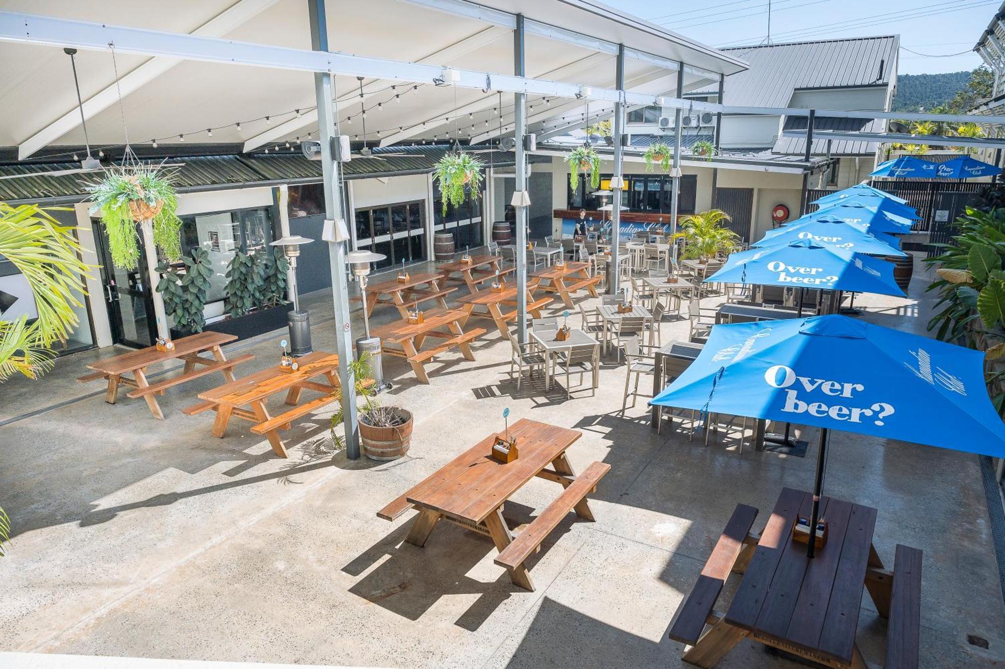 Reef Gateway Hotel Airlie Beach Bagian luar foto